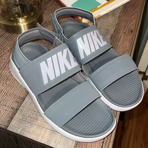 Nike Tanjun Sandals